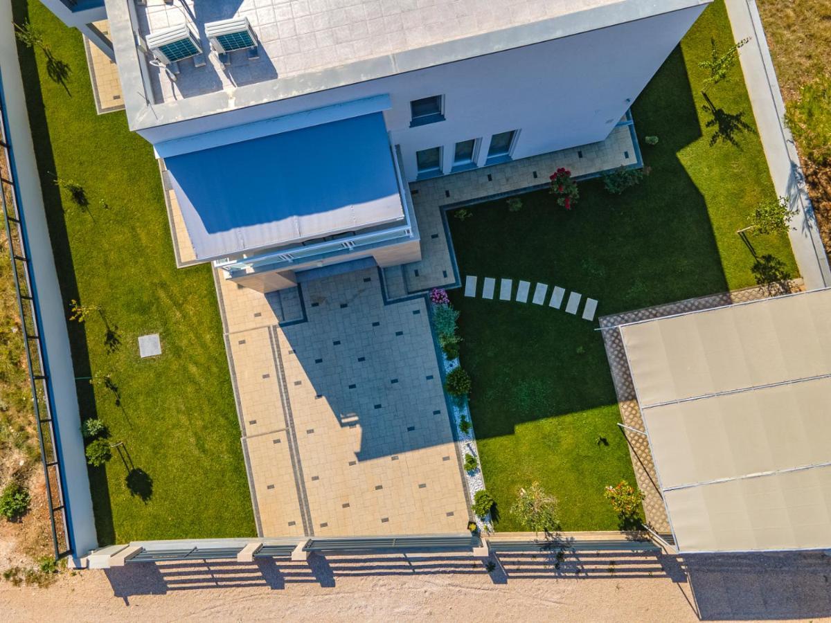 Villa Wiena Vir Exteriör bild